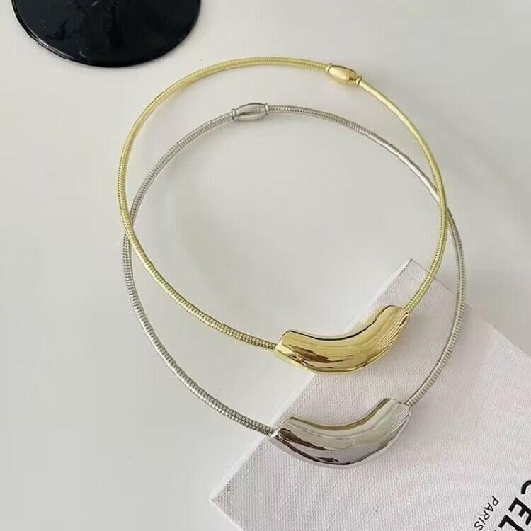 Fashionable Metal Collar ecklace Stylish and Personalized Choker Necklaces