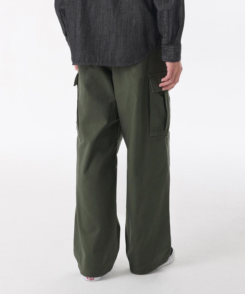 Musinsa Standard Back Satin Parachute Cargo Pants [Khaki]