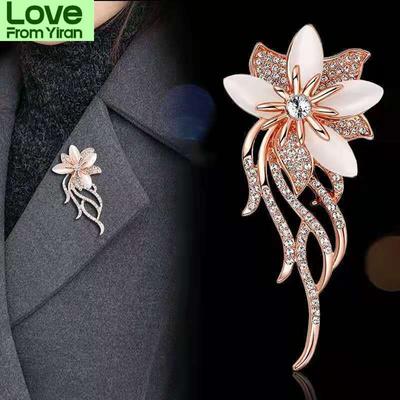 Fashionable Opal Stone Flower Brooch Pin Garment Accessories Birthday Gift Brooches For Women Rhinestone Brooch Pin Wholesale