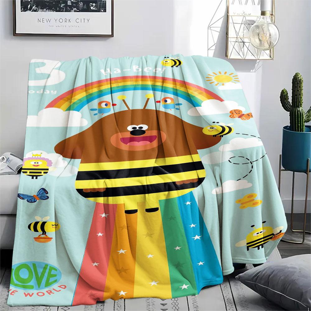 1PC Hey Duggee Patterned Flannel Blanket Suitable For All Seasons for Home Decor Warmth and Comfort Gifts Holiday Present