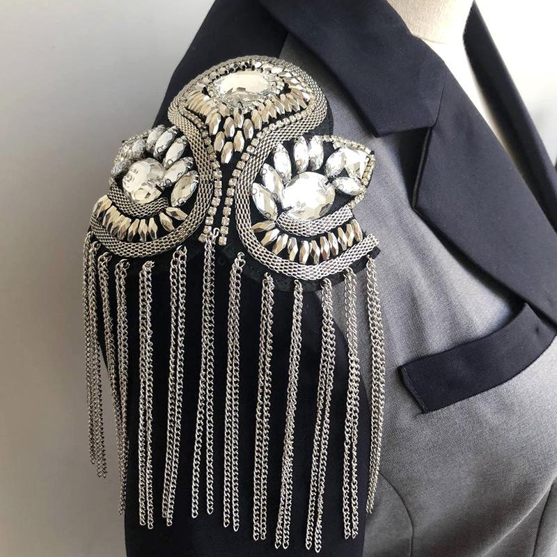 Gold Tassel Metal Shoulder Badge: Retro Punk Armband Jewelry