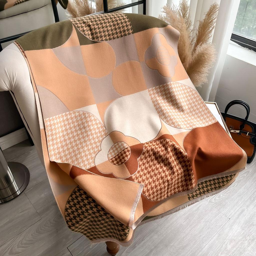 Korean Version Of Bird Grid Geometric Shape Splicing Flower Fashion Versatile Commuting Imitation Cashmere Warm Women'S Scarf