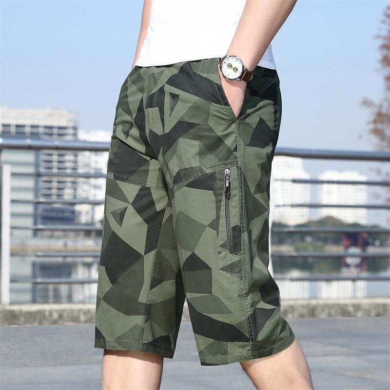 New Camouflage Fat Tooling Cropped Pants Middle-aged Casual Outdoor Loose Cropped Pants Men's Large Size Tooling Pants