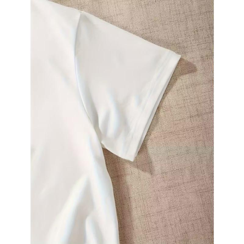 European Size Childrens Crew-neck Short-sleeved T-shirt with Black Cat Eating Sushi Pattern Print