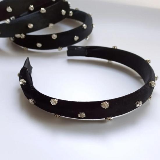 

Повязка на голову с короной из черного бархата и хрусталя