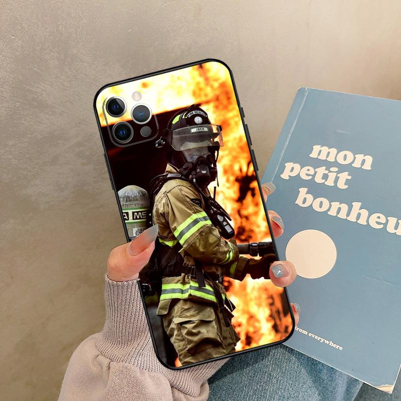 

Firefighter Heroes Fireman Case For iPhone 17 Air 16 15 14 13 11 12 Pro Max 13 mini XR 15 16 Plus 16e Back Cover Shell iPhone 17 Pro
