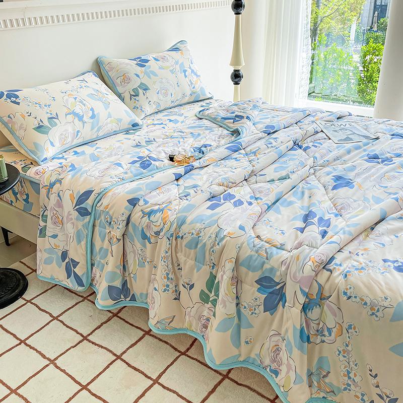 Elegant Blue Flowers Summer Cooling Quilt Floral Style Air Conditioner Quilted Quilt Skin-friendly Thin Blanket Machine Washable