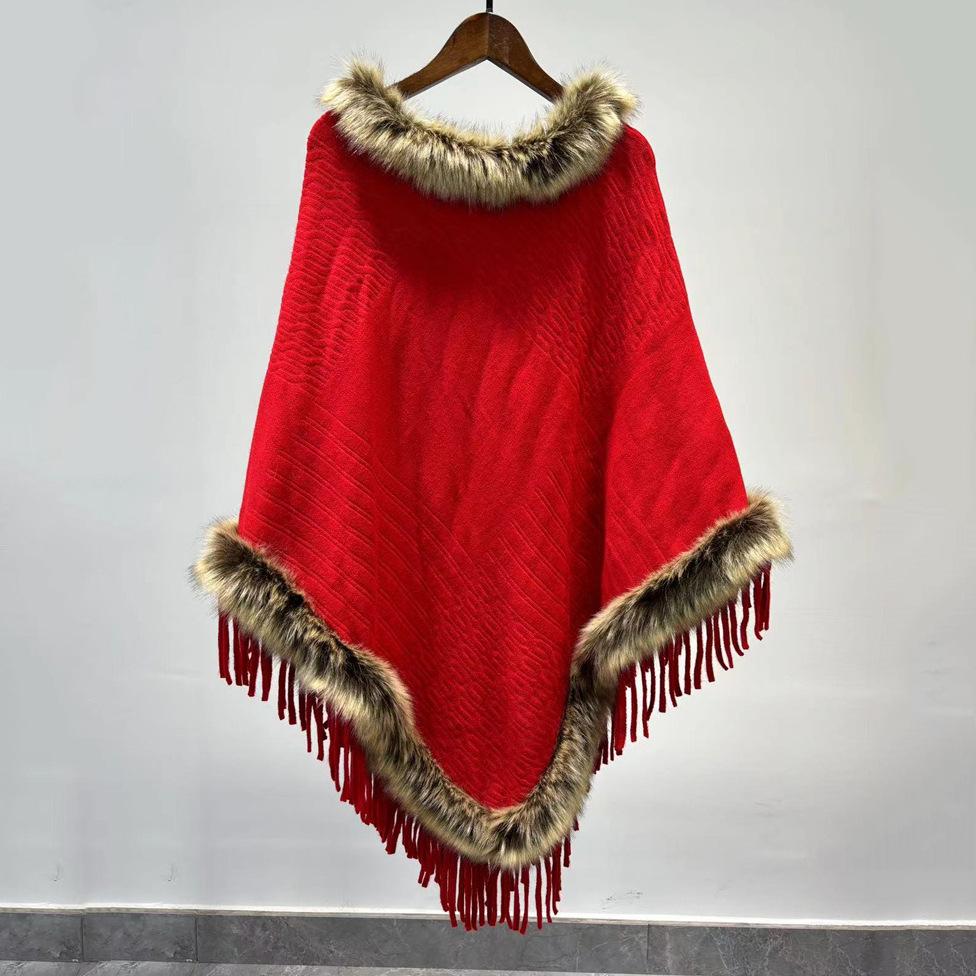 

Женский вязаный кардиган большого размера: Необычное кейп с рукавами «летучая мышь», воротником из искусственного лисьего меха и отделкой кисточками.