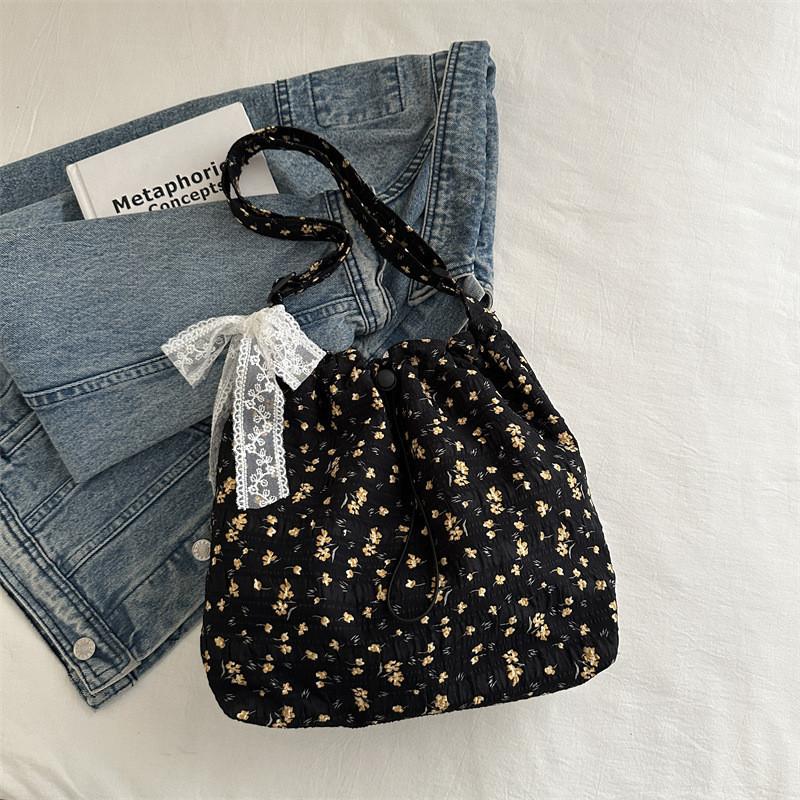 Stylish Korean-inspired Floral Sling Bag With Spacious Design For Everyday Use
