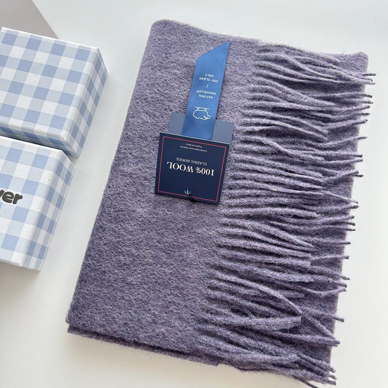 Minimalist Wool Scarf: Soft, Korean-Inspired, Versatile, Solid Color, Warm, and Glutinous.