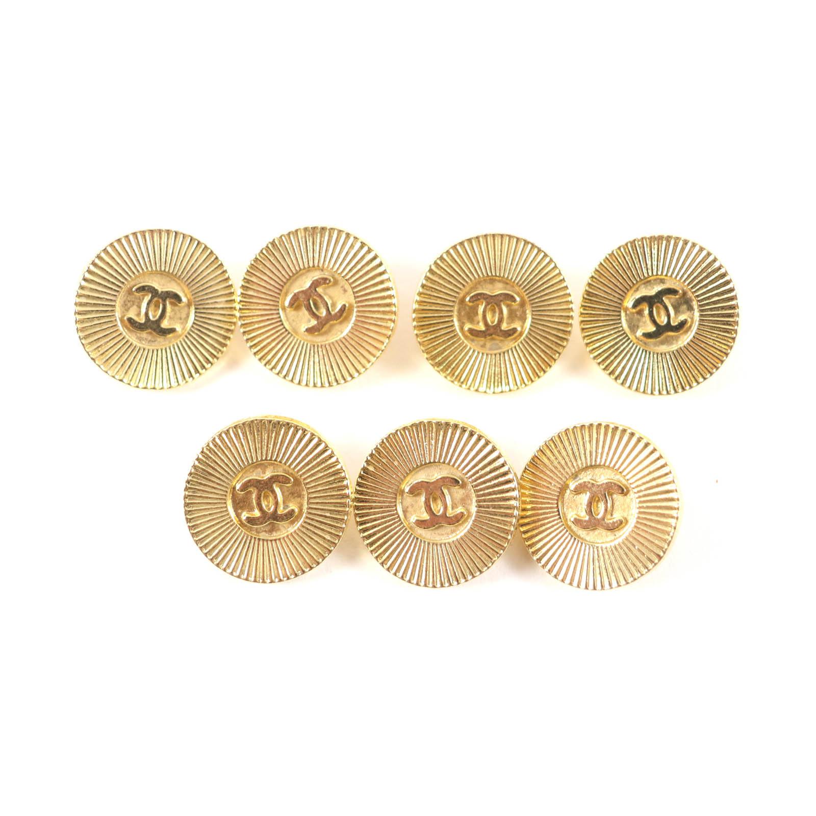 

Great CHANEL button COCO Mark Gold Buttons (7-piece set) gold Women Used