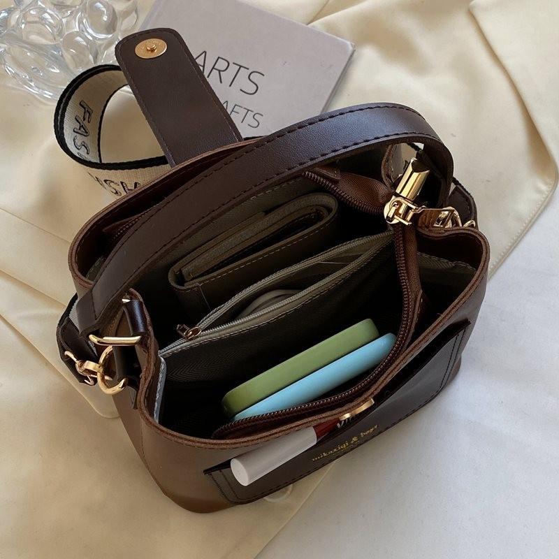 Trendy Color Block Womens Shoulder Bag Stylish Soft Bucket Bag Ideal For Everyday Use