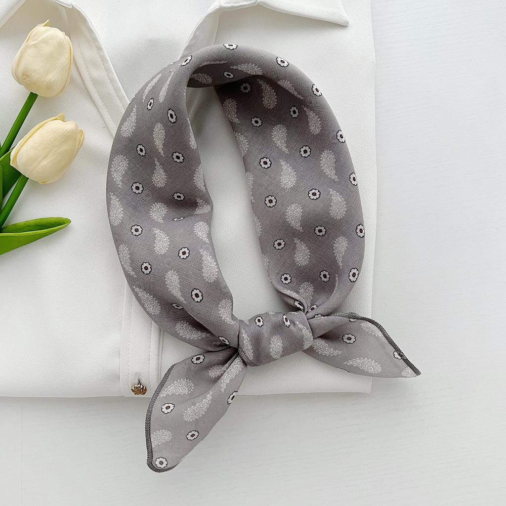 Spring and summer literary and retro cashew nut floral cotton and linen small square scarf, women use versatile neck scarf to tie hair silk scarf