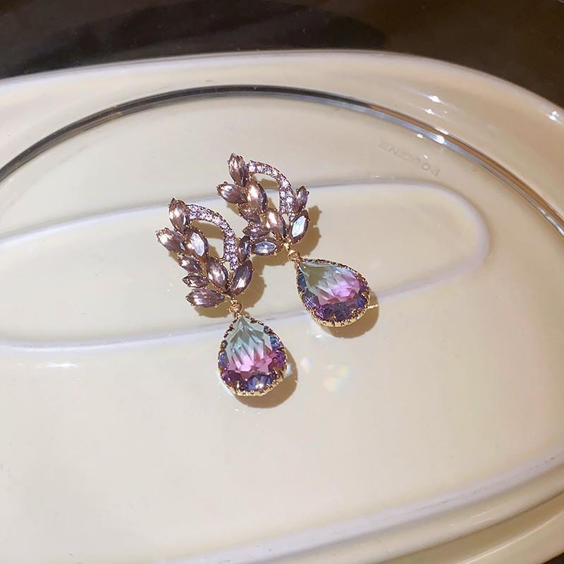 

Женские серьги GemChic, серьги-гвоздики с иглами, вставленными в цветы циркония, серьги-капли с кисточками, милые изысканные серьги, подарок на день рождения, Рождество