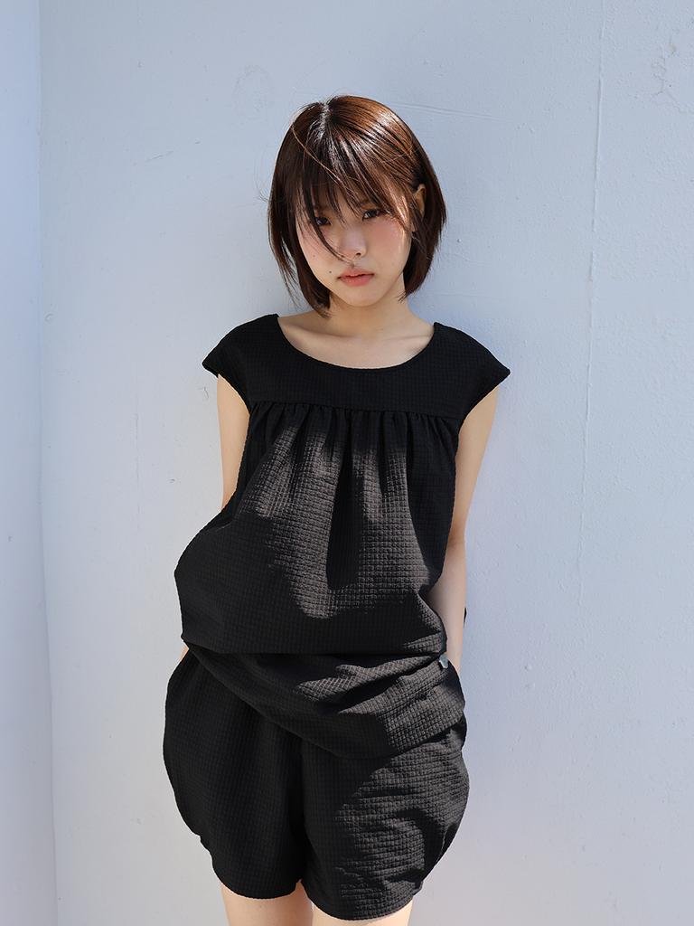 Mueum Puritsu Shorts (2 Colors)