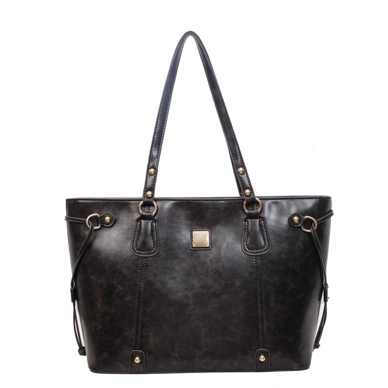 This year's popular bag women's large-capacity 2025 new autumn and winter retro versatile shoulder bag student class tote bag