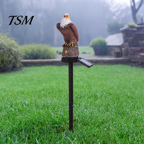 Garden Gifts for Landscaping Lovers Eagle Solar Light, Outdoor Waterproof LED Light with Villa Courtyard Decorative Fixtures Stake, Bald Lawn Pathway