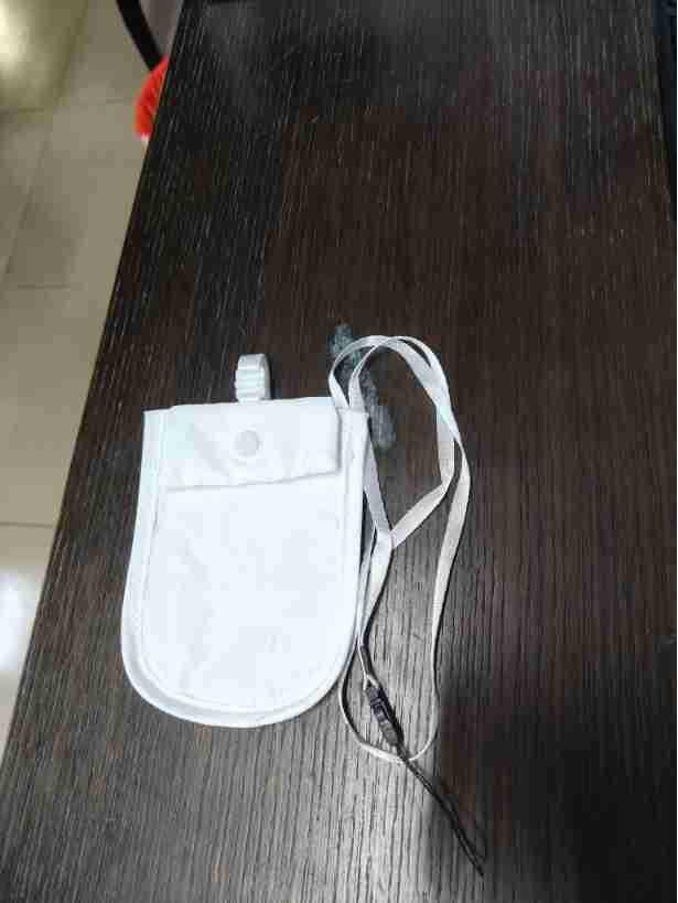 

Women s Portable Nylon Neck Wallet - Slim & Secure Card Holder белый