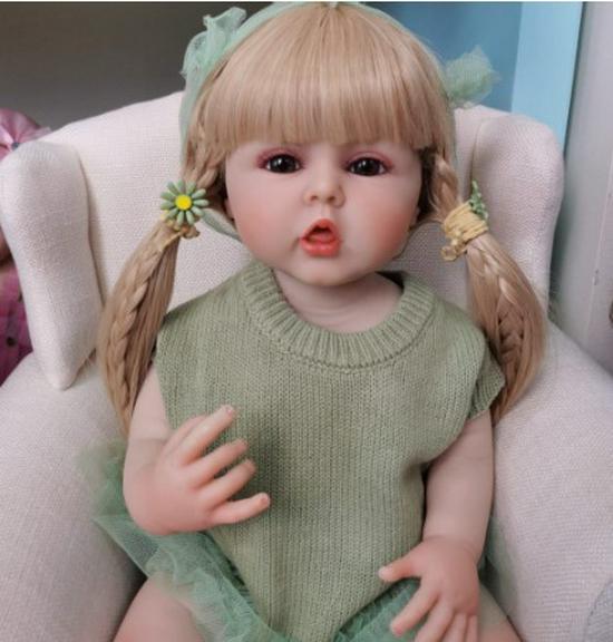 55cm Realistic Full Silicone Reborn Doll Betty