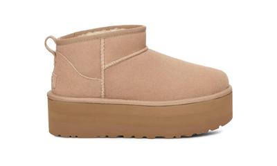 Boots Beige Classic Ultra Mini Platform
