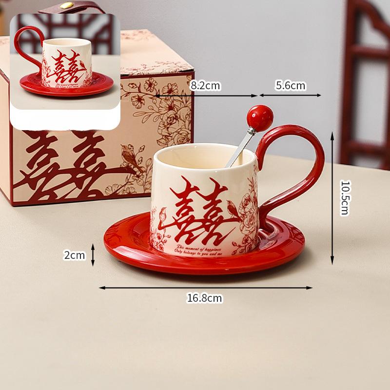 Rote festliche Tasse im chinesischen Stil Hochzeitsgeschenk Souvenir Geschenkbox Becher Keramik mit Untertasse und Löffel