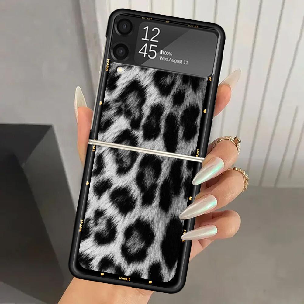 Animal Leopard Print Hard PC Phone Case For Samsung Galaxy Z Flip 7 6 5 4 3 Black ZFlip7 ZFlip6 Flip5 Flip4 Flip3 5G Print Cover