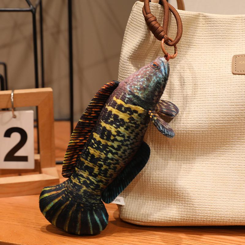 20cm 3D Simulatie Vis Pluche Speelgoed Mandarijnvis Forel Tarbot Tilapia Zeebaars Karper Pluche Hanger Sleutelhanger Pop Kleine Cadeautjes about 20cm