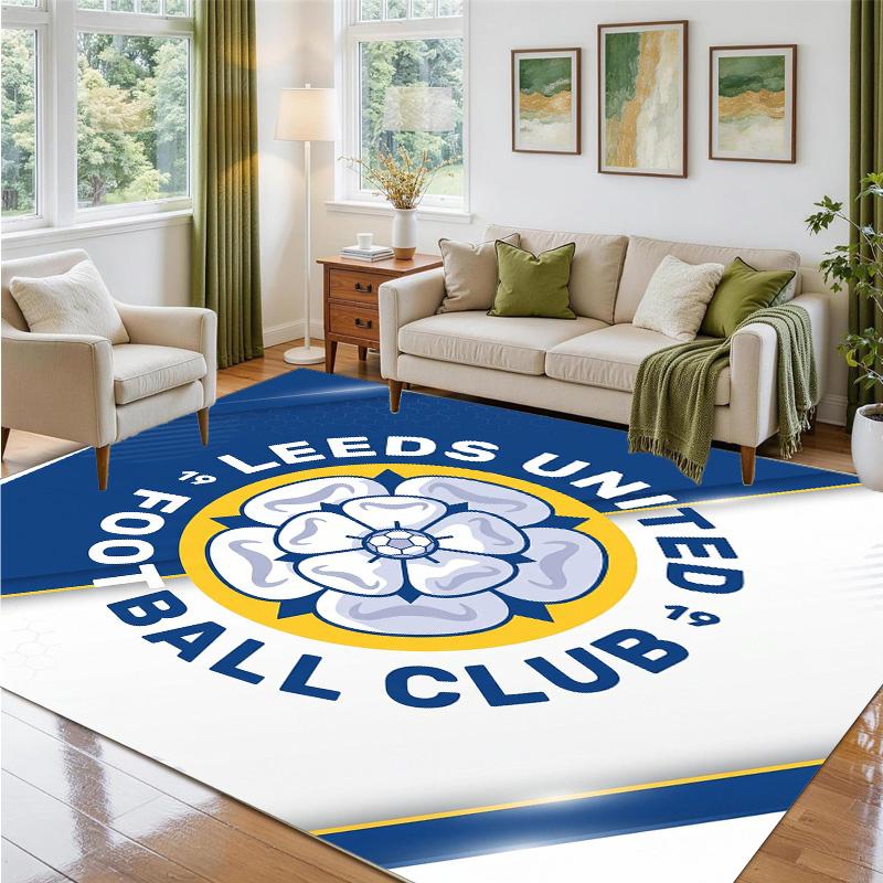 Leeds United Design Crystal Velvet Rug Soft Decorative Mat for Bedroom Entrance