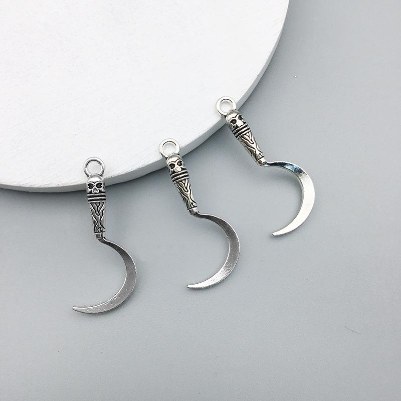 

Creative Handmade Sword Pendants: 20 Unique Designs for DIY Bracelets, Necklaces, and Keychains