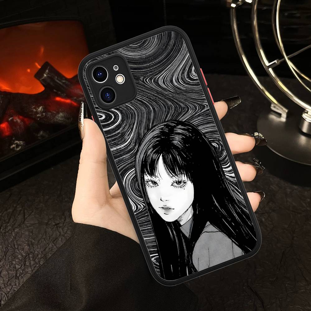 Junji Itos Tomies Phone Case For IPhone 16 15 14 13 12 11 Pro Max Plus X XS MAX Black Matte Phone Fundas