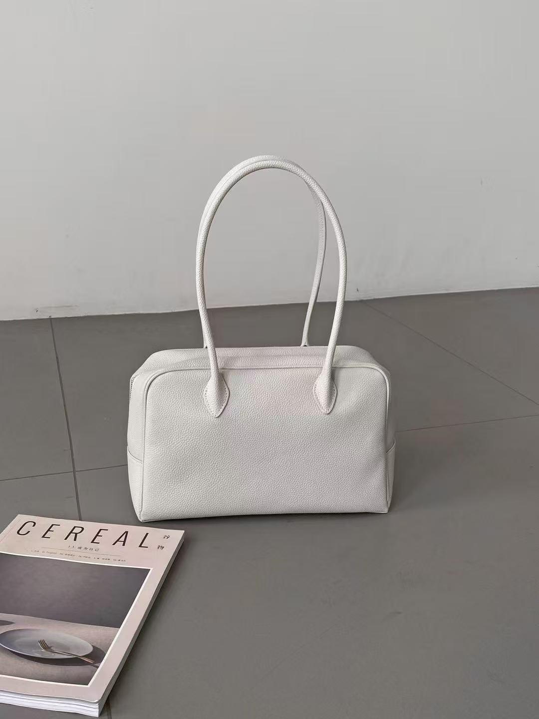 Victoria Damen-Pendlertasche: Togo-Leder, Handtasche mit großem Fassungsvermögen für kurze Geschäftsreisen, Schultertasche, Rindsleder-Material. Large (40x23x13cm) off-weiße