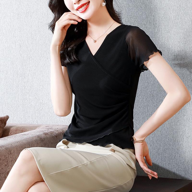 Women's Mesh Ice Silk V-Neck Short Sleeve Tee - Slimming Chic Summer Top