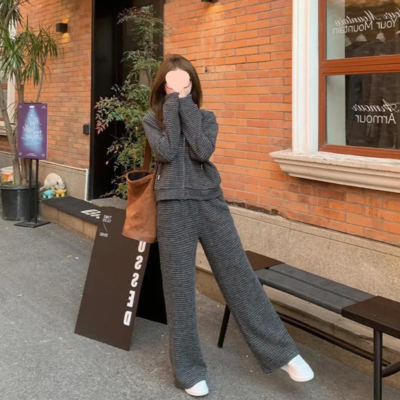 

Женский полосатый кардиган с капюшоном и комплект брюк широкого кроя на весну/осень 2025 M (Suggest 75-100 jin)