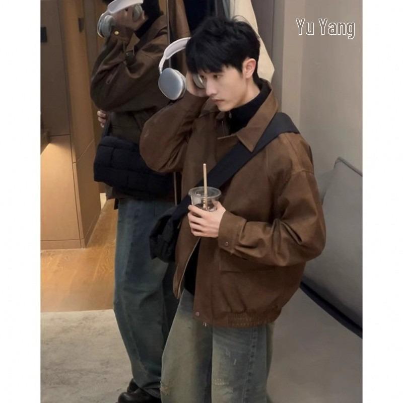 Men's Trendy Autumn/Winter American Style Brown Leather Bomber Jacket with Matte Finish and Padded Shoulders