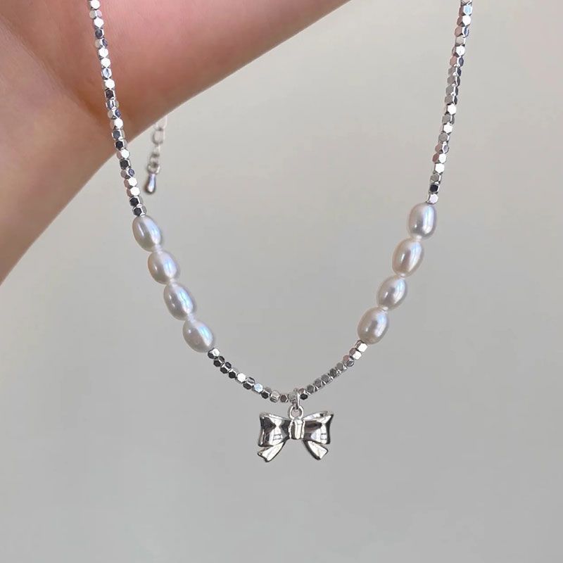 Broken Silver Pearl Bow Necklace Women's Light Luxury Versatile Cold Wind Niche High-end Collarbone Chain Jewelry
