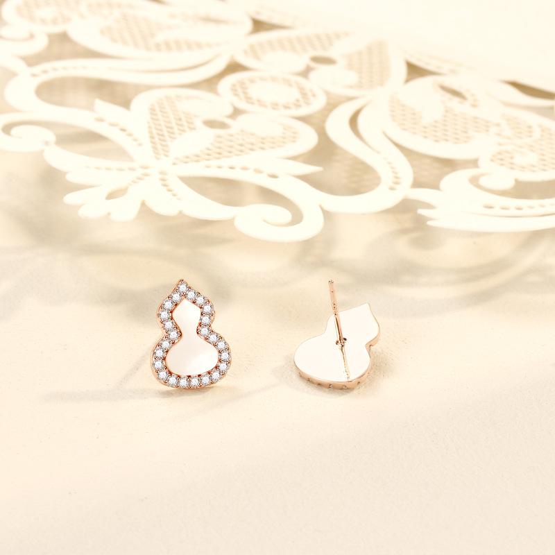 Gourd Stud Earrings Seiko Classic Chinese Style Symbolizes Trend Versatile Personality White Fritillary Agate Earrings