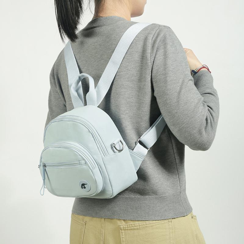 Women's Lightweight Waterproof Multi-compartment Backpack