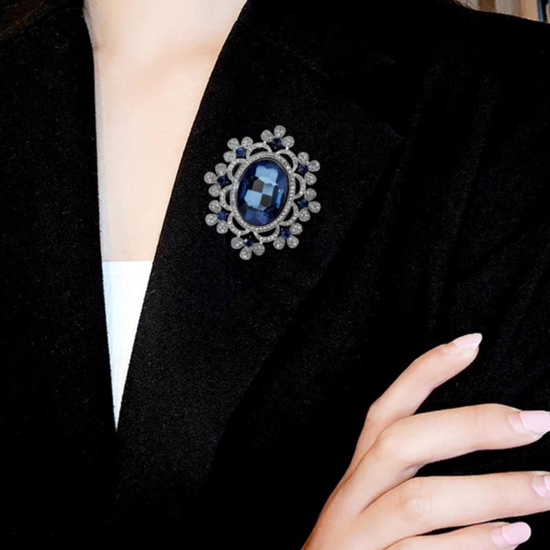 Vintage Court Crystal Brooch For Women Men Luxurious Suit Corsage Pin Office Party Backpack Gifts Jewelry Accessories