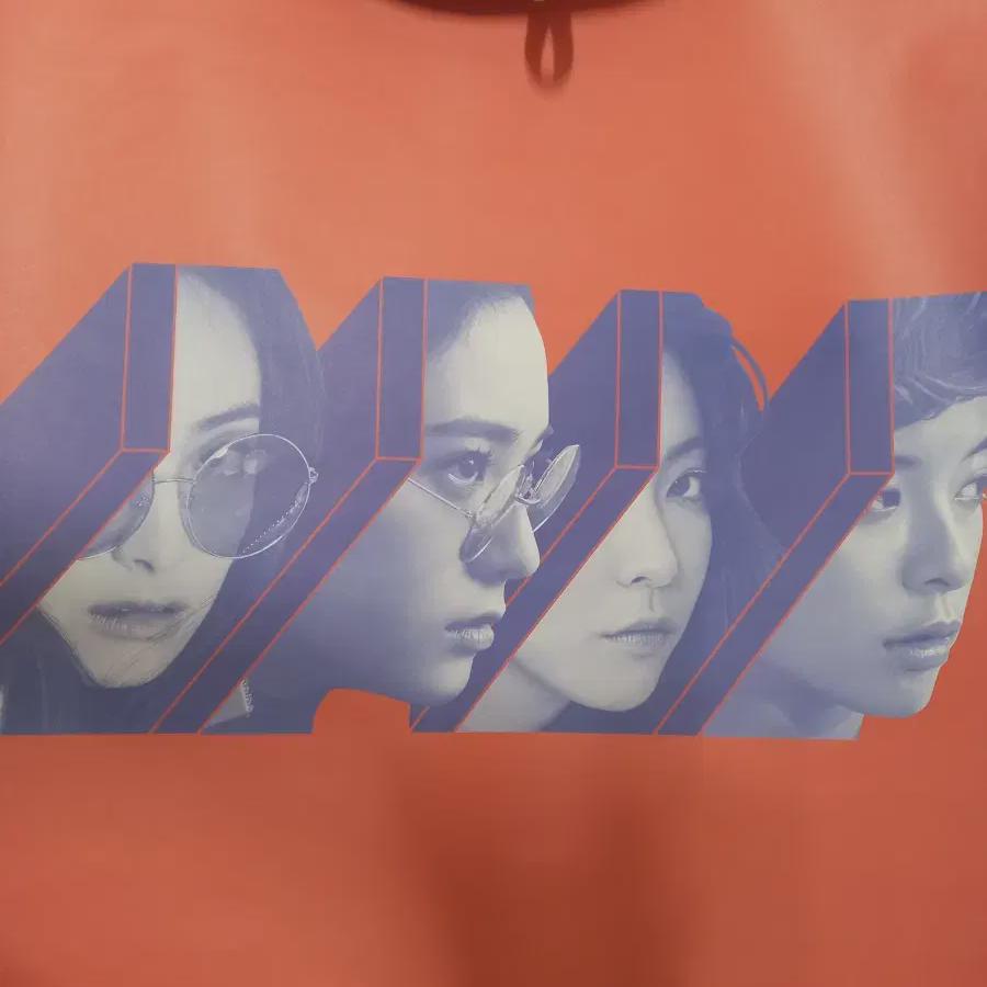 

Fx, Jeong Su-sung Bromide Poster Batch