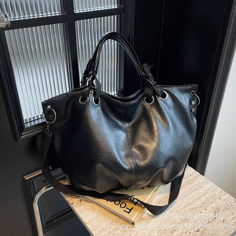 

Fashion versatile retro portable big bag women s 2025 new trendy temperament shoulder bag large capacity messenger tote bag чёрный