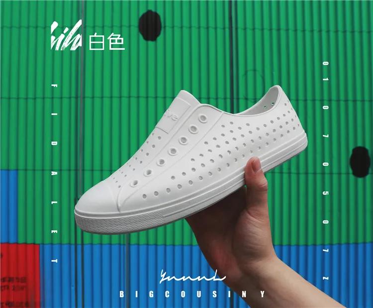 Men's Sandals Casual Outdoor Summer Hole White Shoes Breathable and Non Slip Soft Soled Shoes Canvas Shoes Dance