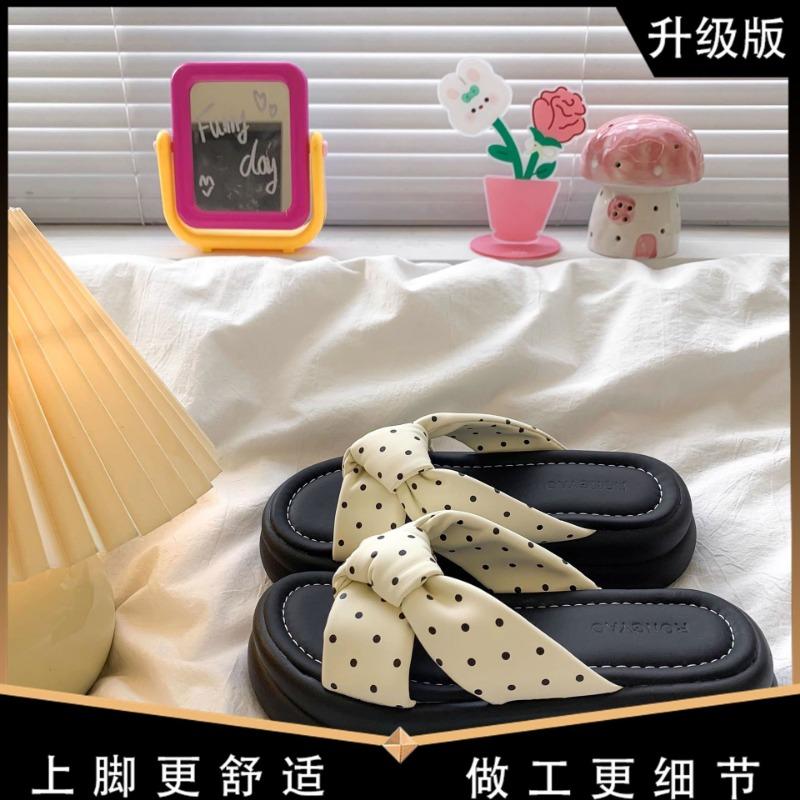 Thick-soled high-end slippers women's summer wear new models with skirts, sandals, fashion sandals