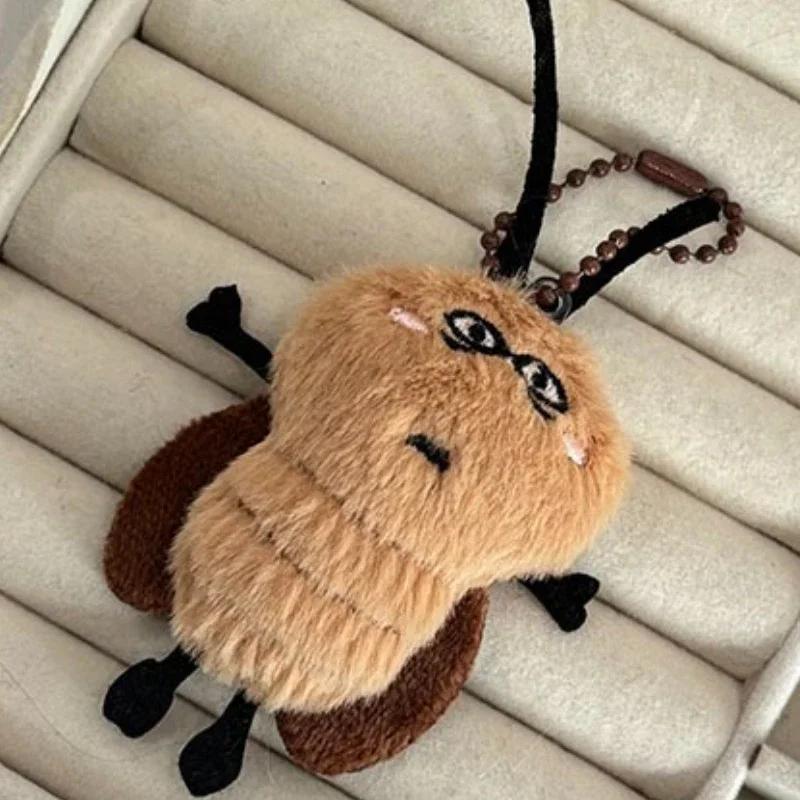 

Funny Cockroach Plush Keychain Realistic Cute Roach Prank Gift for Kids Soft Plush Toy Car Bag Charm Creative Gag Gift 8 cm