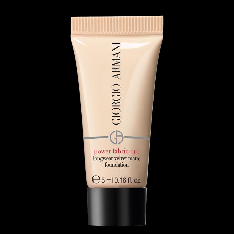 

Образец стойкой матовой тональной основы Armani Power Fabric 5ml