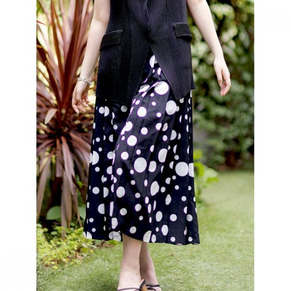 Specchio Long Wide Skirt Pants With Inner Shorts 451 358 09