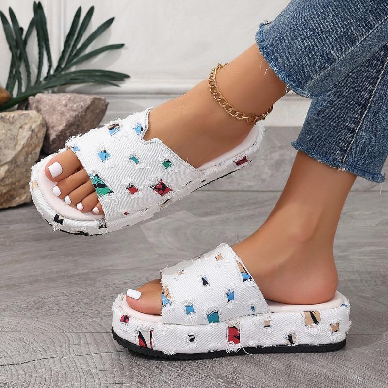 New one-word drag pattern versatile thick bottom heightening outer wear casual seaside vacation cool slippers women's tide