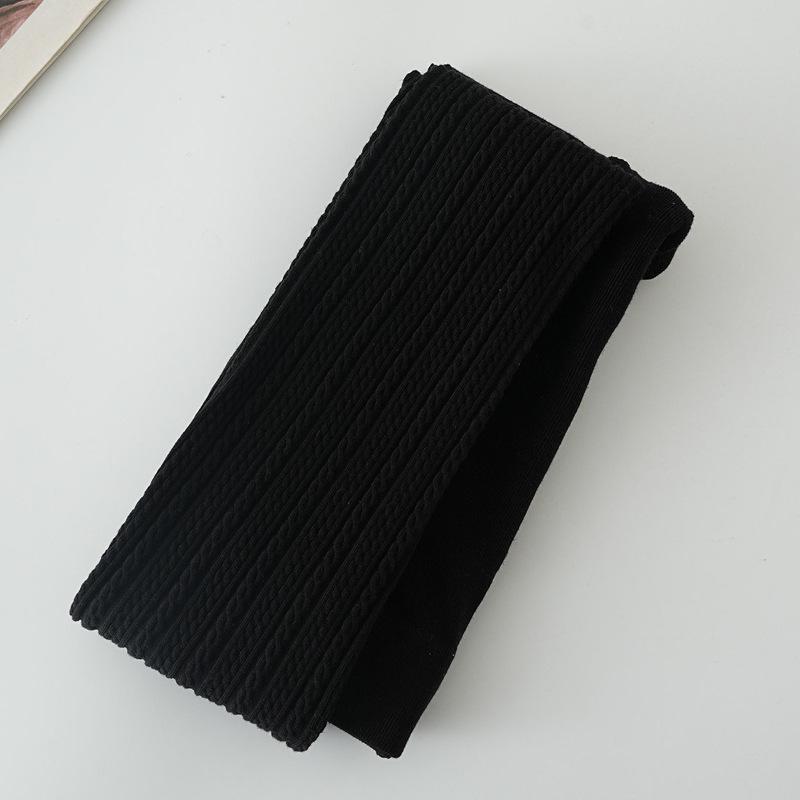 Women's Japanese Retro Cable Knit Fleece-Lined Stirrup Leggings - Autumn/Winter Style White Pantyhose