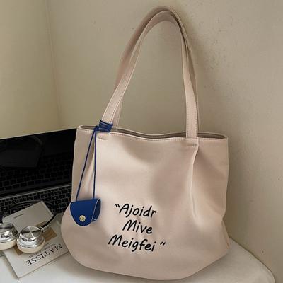 A Laid-back Style Underarm Bag with Large Capacity Simple Casual and Stylish Single-shoulder Handbag