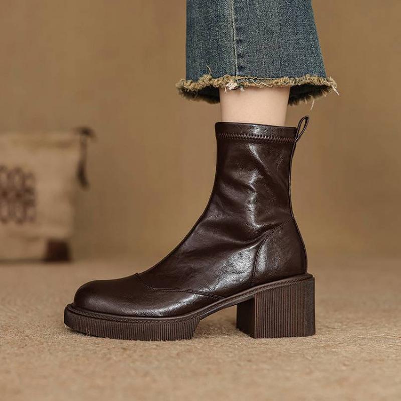 New cowhide versatile medium heel Martin boots round head rubber platform large size women's boots square heel autumn and winter low tube short boot c