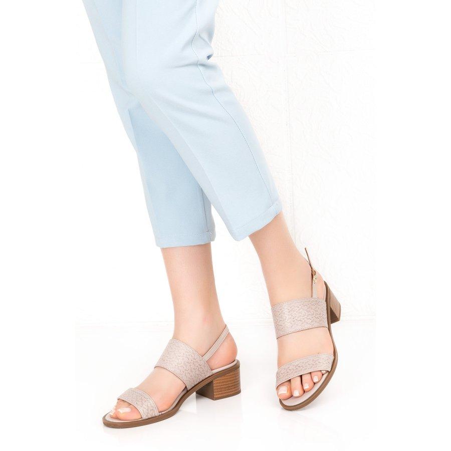 

Женские повседневные стильные сандалии из натуральной кожи на среднем каблуке 36 выдра коричневый